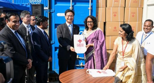 China Gifts 11.48 Million Meters of Fabric